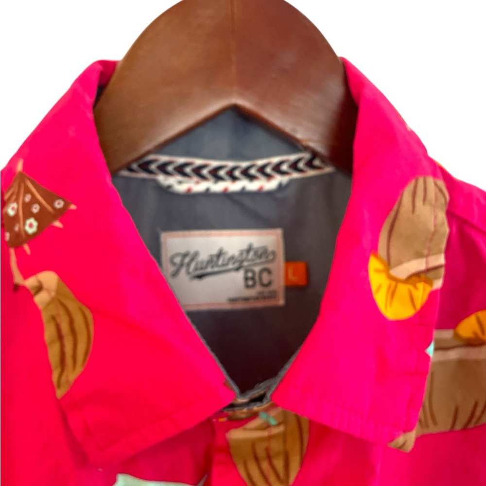 Huntington BC Coconut Umbrella Drinks and Good Vibes! Hawaiian Shirt Size Lg.